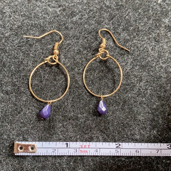 🌟Free🌟 Vintage hoop dangle earrings - Picture 4 of 4